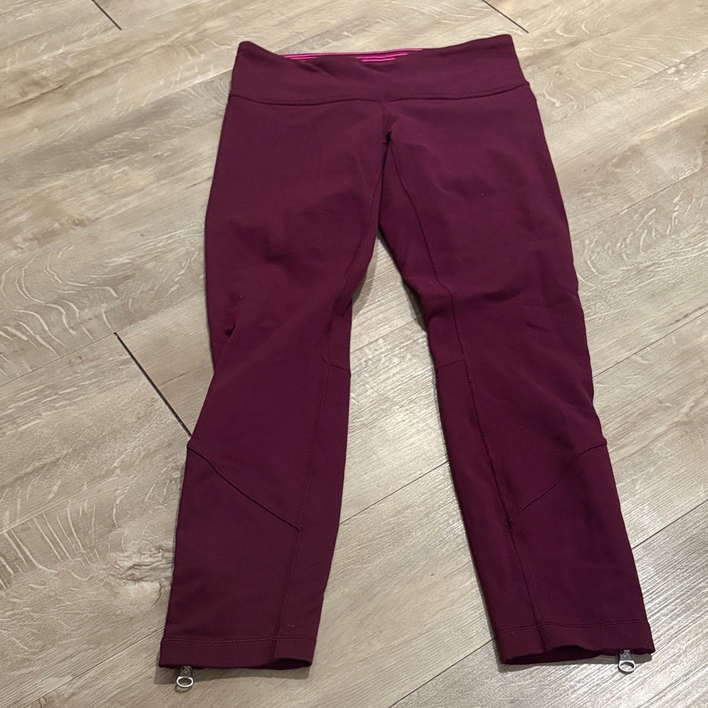 Lululemon Burgundy Crops with Zippers 25” Inseam 26” Waist